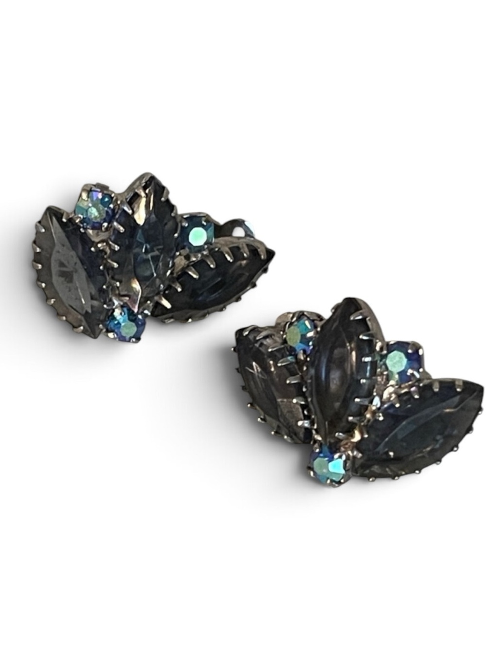 Vintage Pat. Pending Charcoal Glass Blue Aurora Borealis Clip-On Earrings